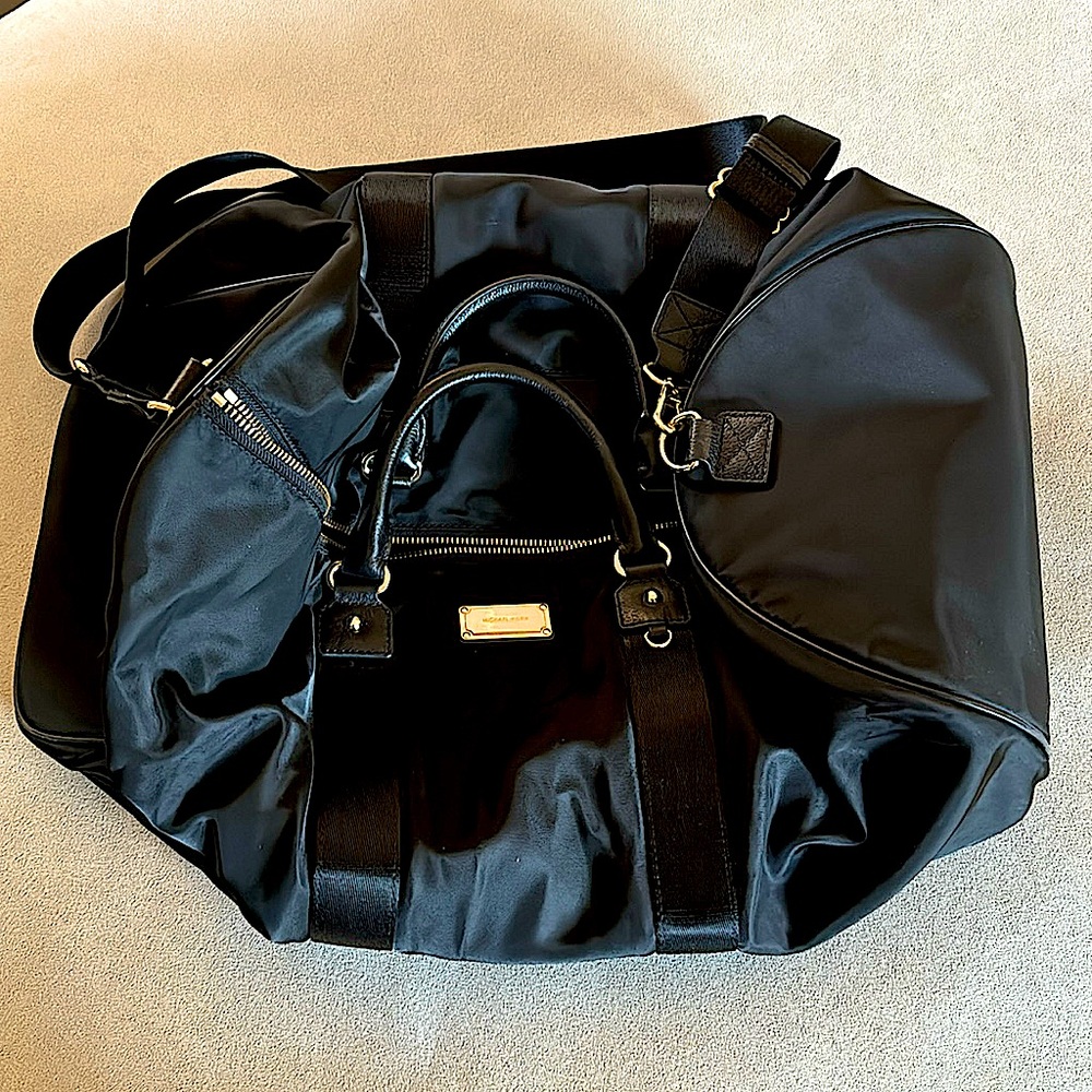 Michael Kors Black Weekender Overnight Bag w Gold Hardware, Great Condition
